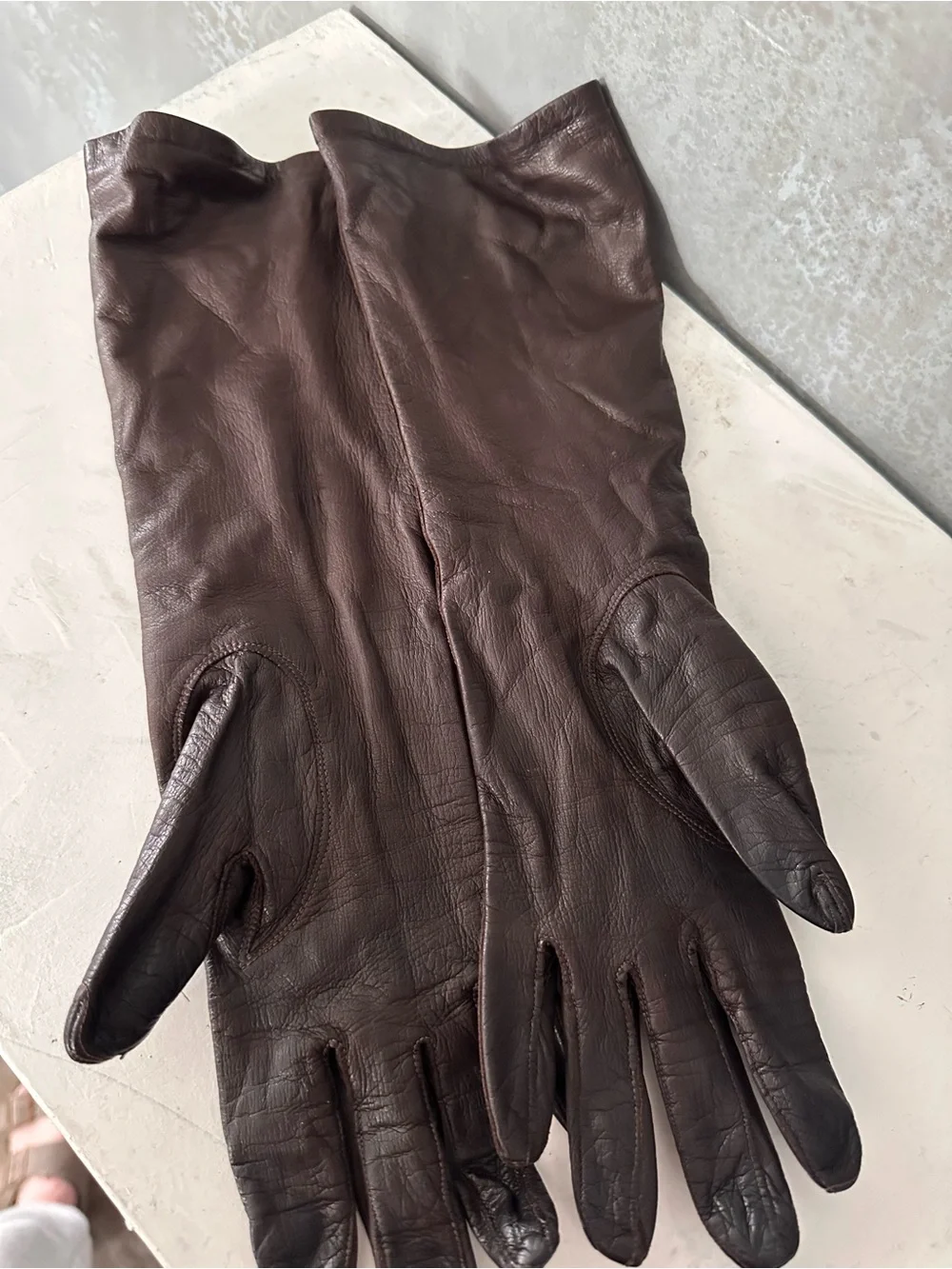VINTAGE BROWN LEATHER SILK LINED GLOVES MADE IN FRANCE M